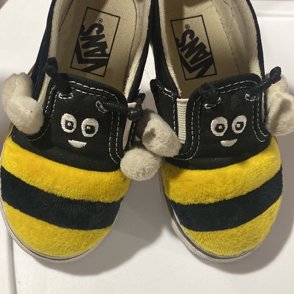 Vans Slip on shoes Bee Kind with Honey bumblebee toddler size 8 - Picture 1 of 15